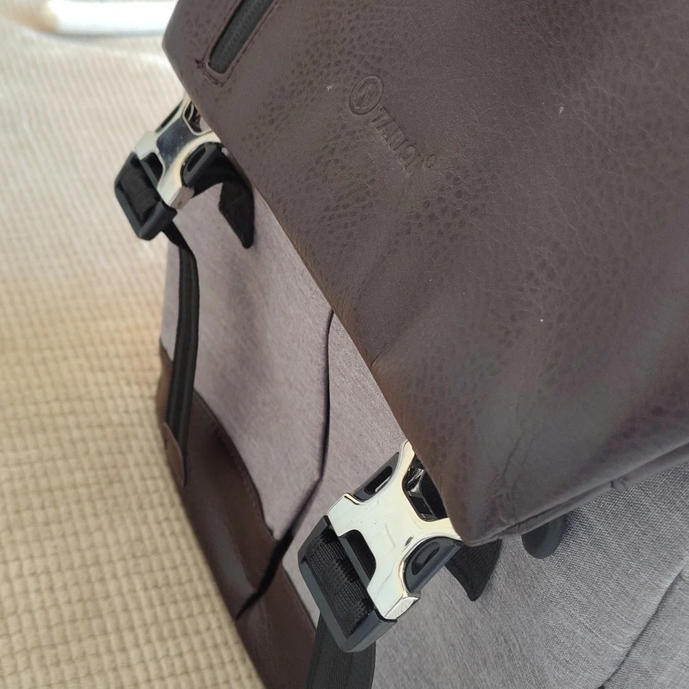 Tarion Camera Bag